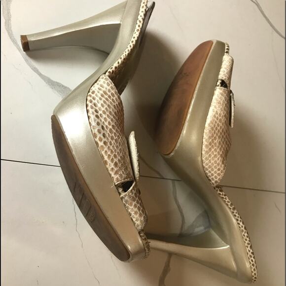 BCBGirls platform heels - Picture 5 of 8